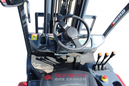 Электрический погрузчик LEMA  FE 16-3F DX30
