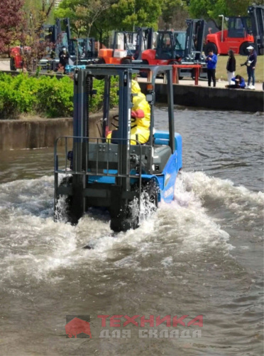 Электрический погрузчик DOLPHINLIFT  DLE 30 TX 47