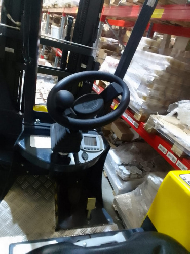 Погрузчик электрический COMBILIFT Aisle Master 15NE